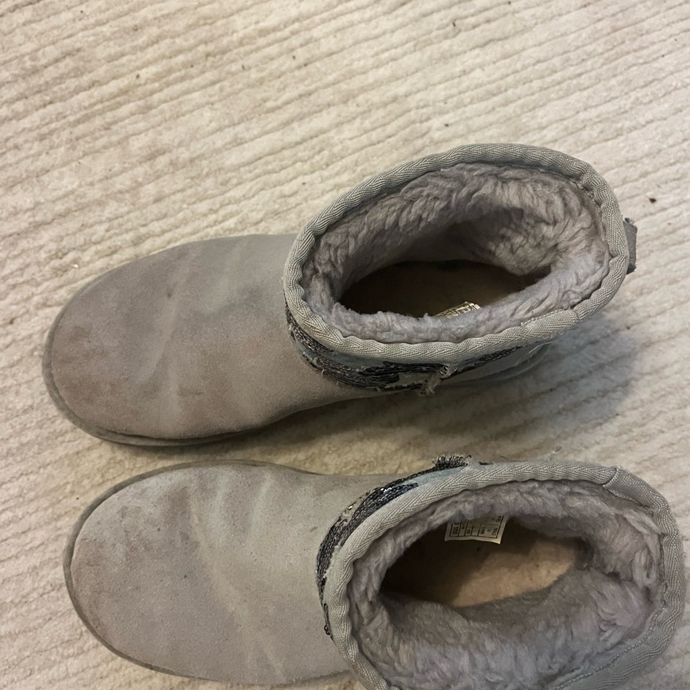 Sequin Star Ugg Boots - Picture 4 of 6